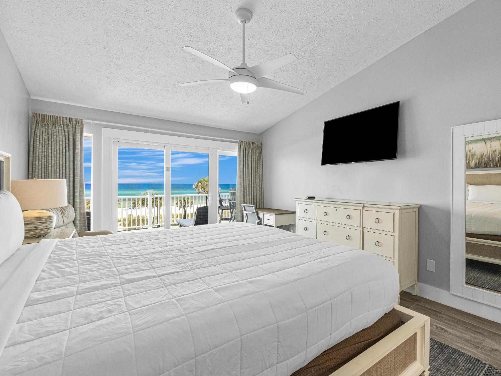 Beachside West Apartment