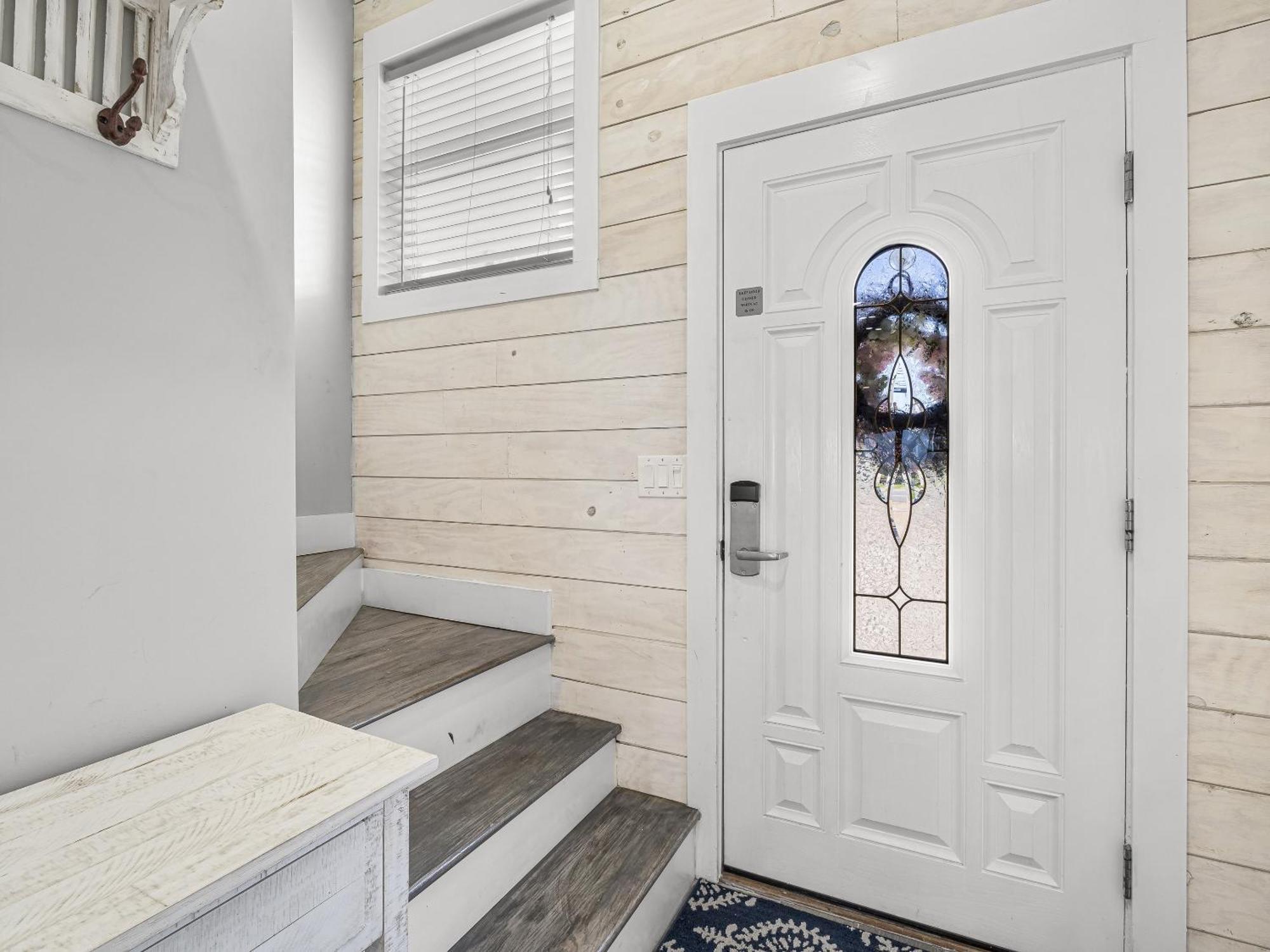 Beachside West Apartment
