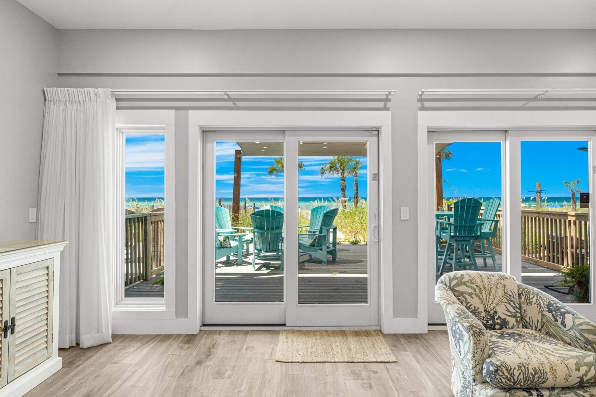 Beachside West Apartment